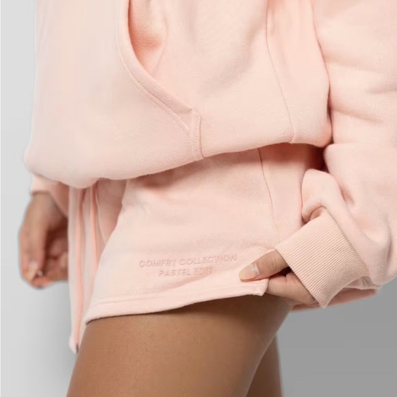 Cmfrt Pastel set hoody and shorts XS - Picture 3 of 6